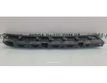 Направляюча заднього бампера, ліва хетчбек Skoda Fabia New 5J6807863 VAG (5J6807863)