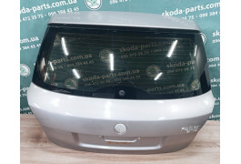 Двері задні кришка багажника Ляда  Skoda Fabia New хетчбек VAG (5J6827025C)