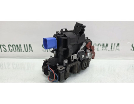 Замок дверей задній правий Skoda Roomster 2007-2010р 6пін VAG (5J7839016A)