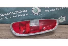 Ліхтар задній правий Skoda Roomster VAG (5J7945112)