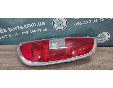 Ліхтар задній правий Skoda Roomster VAG (5J7945112)