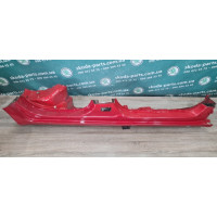 Поріг зовнішній правий з підсилювачем Skoda Fabia New вживаний 5J9809606D VAG (5J9809606D)