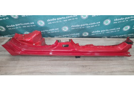 Поріг зовнішній правий з підсилювачем Skoda Fabia New вживаний 5J9809606D VAG (5J9809606D)