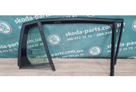 Ущільнювач скло-кватирка двері, задній, правій Skoda Fabia New 5J9845210G вживаний VAG (5J9845210G)