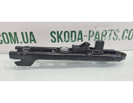 Механізм регулювання положення паска безпеки Skoda Octavia A5 5K0857819 вживаний VAG (5K0857819)