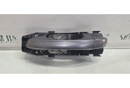 Тримач зовнішньої ручки дверей передня ліва Skoda Octavia A7 VAG (5L0837885C)