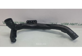 Патрубок інтеркулера 2.0tdi Skoda Superb 2 VAG (5N0145840C)