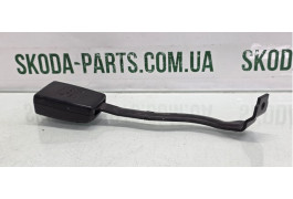 Фіксатор паска безпеки передній лівий Skoda Octavia A5 VAG (5P0857755C)