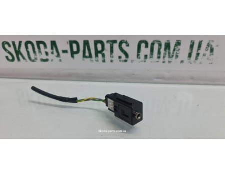 Модуль інтерфейс AUX Skoda Octavia A7 5Q0035724 VAG (5Q0035724)
