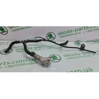 Трубка системи охолодження двигуна 1.6tdi Skoda Octavia A7 5Q0121064AS VAG (5Q0121064AS)