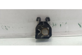 Подушка кріплення радіатора верхня Skoda Octavia A7 5Q0121367D VAG (5Q0121367D)