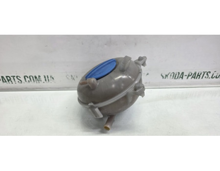 Бачок охолоджуючої рідини Розширювальний бачок Skoda Octavia A7 VAG (5Q0121507A)