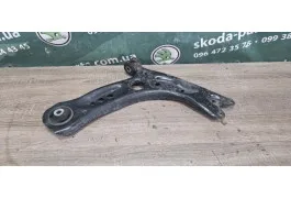 Важіль передньої підвіски нижній правий ричаг Skoda Octavia A7 1.6 Tdi 5Q0407152P VAG (5Q0407152P)