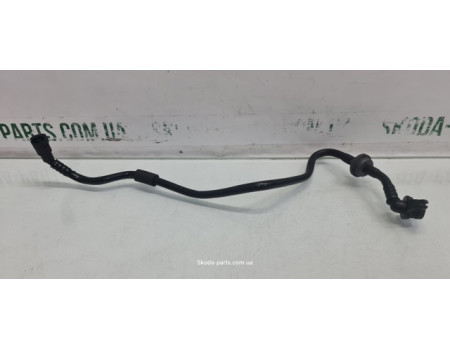 Трубка вакуумна 1.6tdi Skoda Octavia A7 5Q0612041AE VAG (5Q0612041AE)