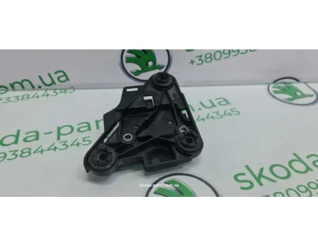Кронштейн кріплення блоку АБС ABS Skoda Octavia A7 5Q0614235 VAG (5Q0614235)