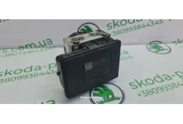 Блок управління АБС (ABS) Skoda Octavia A7 5Q0614517Q VAG (5Q0614517Q)
