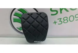 Накладка педалі щеплення Skoda Octavia A7 5Q0721174 VAG (5Q0721174)