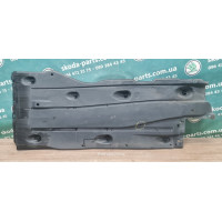 Захист днища лівий Skoda Octavia A7 5Q0825201M VAG (5Q0825201M)