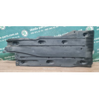 Захист днища правий Skoda Octavia A7 5Q0825202M VAG (5Q0825202M)