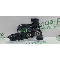 Кронштейн кріплення роз'ємів Skoda Octavia A7 5Q0906287 VAG (5Q0906287)