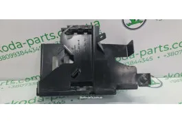 Кронштейн кріплення блоку управління двигуном Skoda Octavia A7 5Q0907411B VAG (5Q0907411B)