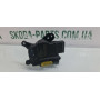 Двигун заслінки пічки правий Skoda Octavia A7 VAG (5Q0907511Q)