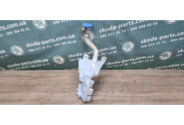Бачок омивача скла та фар Skoda Octavia A7 VAG (5Q0955449Q)