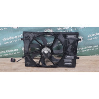 Вентилятор охолодження двигуна з дифузор Skoda Octavia A7 VAG (5Q0959455F)
