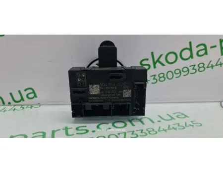 Блок управління дверима Skoda Octavia A7 5Q4959392C VAG (5Q4959392C)