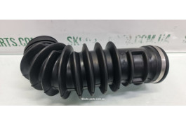 Патрубок повітряного фільтра 2.5D Mercedes Benz 124 MERCEDES (6050940009)