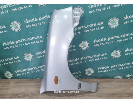 Крило переднє праве Nissan Micra K11E 6310050B30 вживане NISSAN (6310050B30)