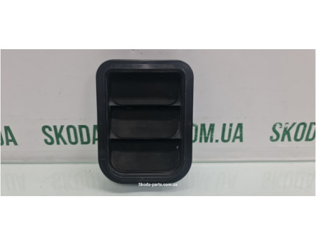Решітка вентиляційна Skoda Superb 2 6J0819465 вживана VAG (6J0819465)
