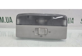 Плафон освітлення салону Skoda Octavia a5 VAG (6L0947105A)