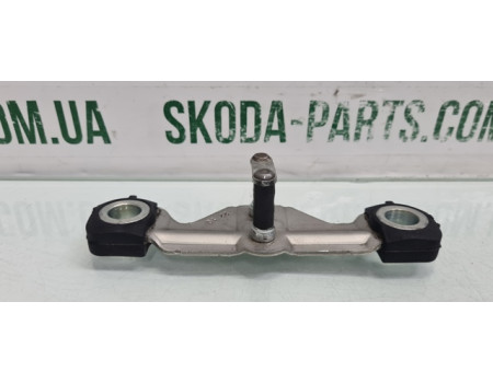 Скоба кришки багажника ляди Skoda Fabia New вживана 6P4827507A VAG (6P4827507A)