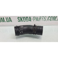 Патрубок системи охолодження Skoda Fabia New 1.2 бензин вживаний 6Q0122101CD VAG (6Q0122101CD)