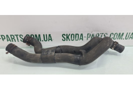 Патрубки охолодження двигуна до термостата Skoda Fabia New 6Q0122157AG VAG (6Q0122157AG)