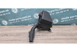 Корпус повітряного фільтра Skoda Fabia 1.4 Mpi 8кл бензин VAG (6Q0129601ARA)