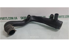 Патрубок інтеркулера 1.9tdi Skoda Fabia 6Q0129654G VAG (6Q0129654G)