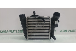 Радіатор інтеркулера 1.4tdi Skoda Fabia New 6Q0145804G VALEO (6Q0145804G)