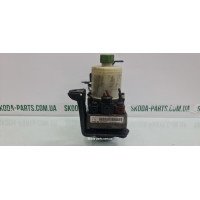 Насос гідропідсилювача керма koyo Skoda Fabia 6Q0423155AM VAG (6Q0423155AM)