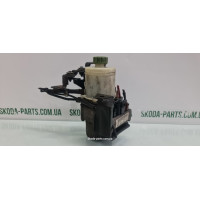 Насос гідропідсилювача керма ЕГПК Koyo Skoda Fabia 2000-2007р 6Q0423155R VAG (6Q0423155R)