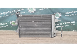 Радіатора кондиціонера Skoda Fabia 1.4 бензин VAG (6Q0820411J)