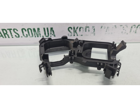 Кронштейн двигунів пічки Skoda Fabia New 6Q0820892B VAG (6Q0820892B)
