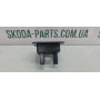 Накладка фіксатора сидіння заднього Skoda Fabia 6Q0885785 вживана VAG (6Q0885785)