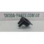 Накладка фіксатора сидіння заднього Skoda Fabia 6Q0885785 вживана VAG (6Q0885785)