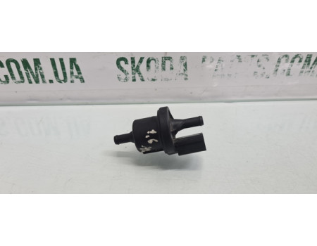 Клапан вентиляції газів паливного бака Skoda Octavia A5 6Q0906517 VAG (6Q0906517)
