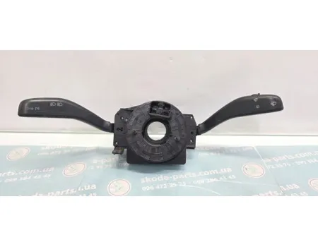 Перемикач повороту та двірників Skoda Fabia II NEW VAG (6Q0953503CE)