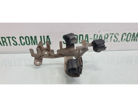 Кронштейн проводки генератора Skoda Fabia New 6Q0971858AA вживаний VAG (6Q0971858AA)