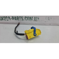 Роз'єм фішка блоку управління подушками безпеки Skoda Octavia Tour 6Q0972509 VAG (6Q0972509)