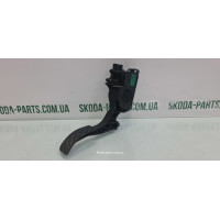Педаль газу (акселератора) Skoda Fabia New 6Q1721503F вживана VAG (6Q1721503F)